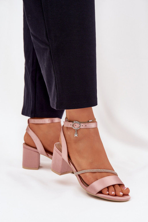 Rožinės spalvos moteriški aukštakulniai su blizgančiomis detalėmis, Vinceza 20268