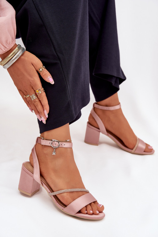 Rožinės spalvos moteriški aukštakulniai su blizgančiomis detalėmis, Vinceza 20268