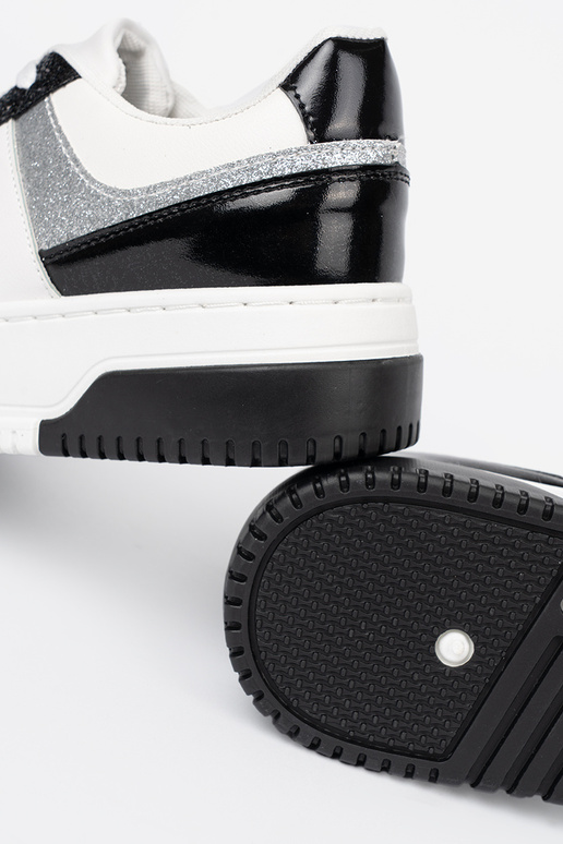 Juodos ir-baltos spalvos Sneakers modelio batai z połyskującymi sidabrasmi detalami