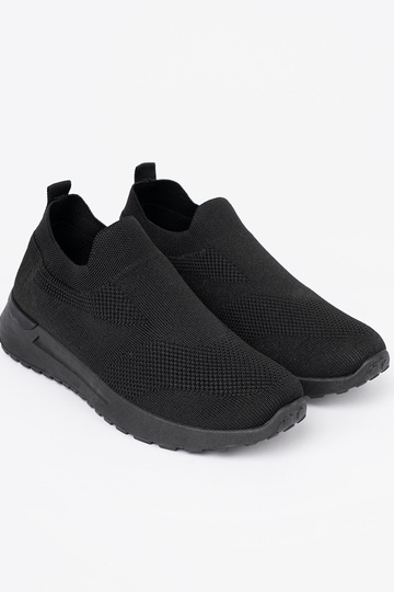Sportinio stiliaus batai typu slip-on Į juodos spalvosm kolorze