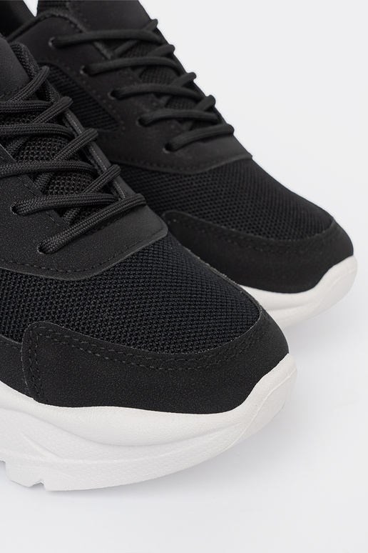 juodos spalvos sporto Sneakers modelio batai na grubej baltos spalvosj podeszĮie