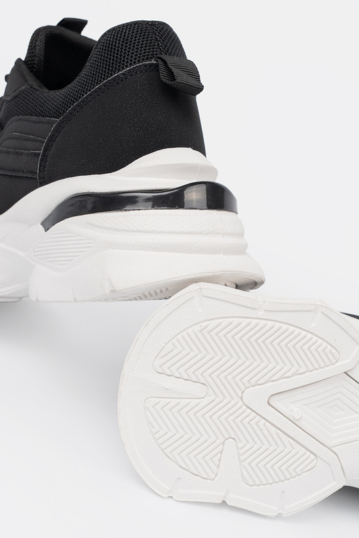 juodos spalvos sporto Sneakers modelio batai na grubej baltos spalvosj podeszĮie