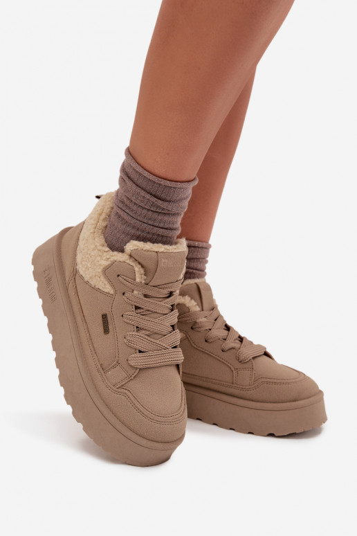 Sneakers modelio batai Moteriškas su platforma su kailiuku Typu Baranek Big Star SS274105 smėlio spalvos Sneakers modelio batai Moteriškas su platforma su kailiuku Typu Baranek Big Star SS274105 smėlio spalvos