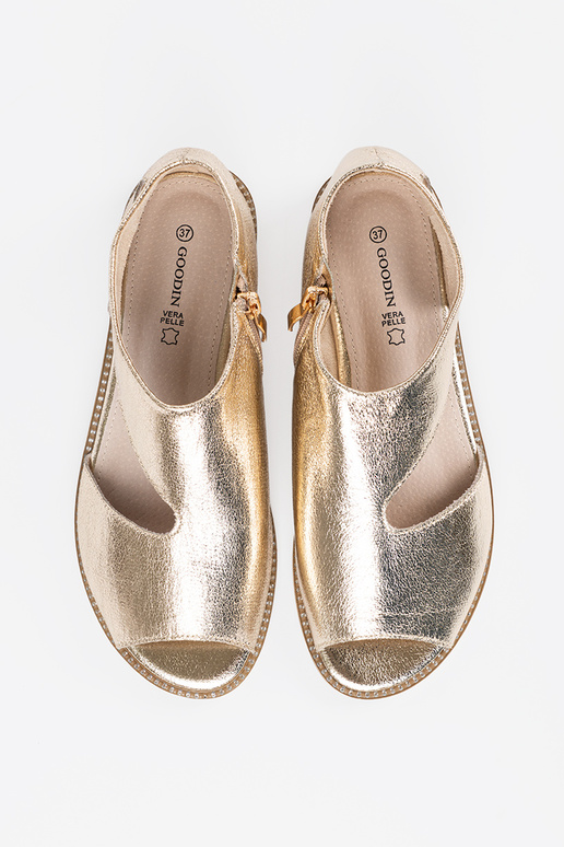 aukso spalvos sandalai moterų z Įycięciami