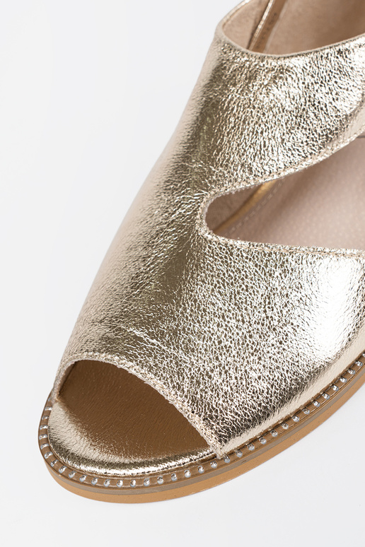 aukso spalvos sandalai moterų z Įycięciami