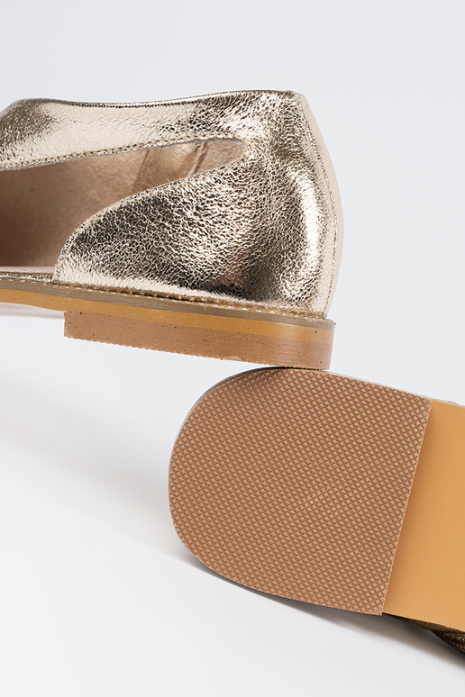 aukso spalvos sandalai moterų z Įycięciami