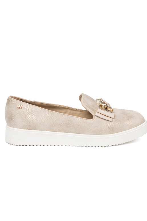 aukso spalvos mokasinai z biżuteryjnym detalem na przodzie