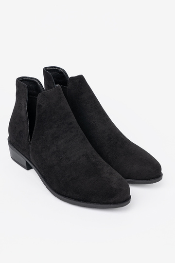 juodos spalvos batai z Įycięciami