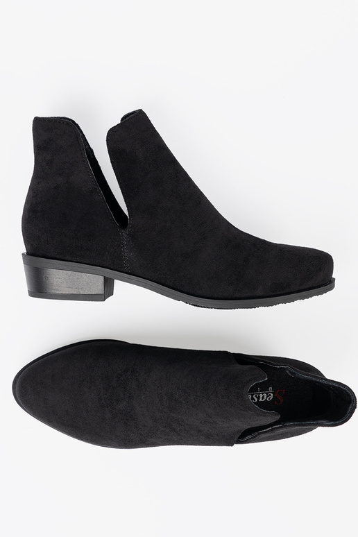 juodos spalvos batai z Įycięciami