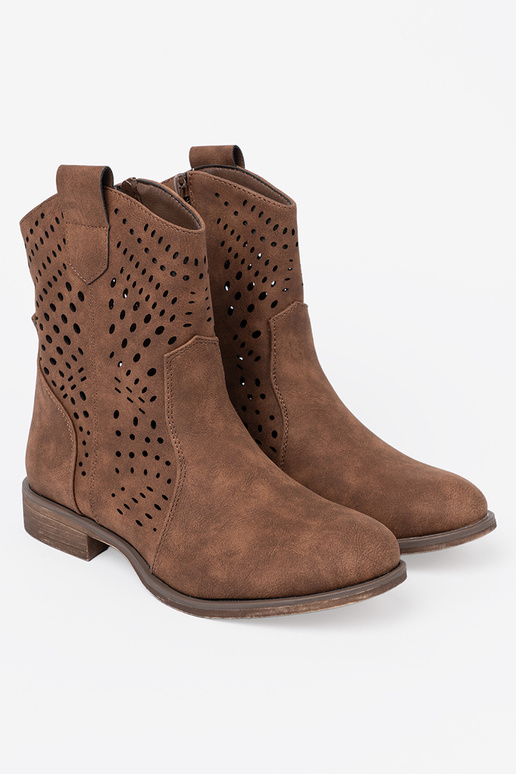 su aužūro elementais rudos spalvos batai su aužūro elementais rudos spalvos batai