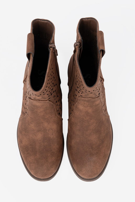 su aužūro elementais rudos spalvos batai su aužūro elementais rudos spalvos batai