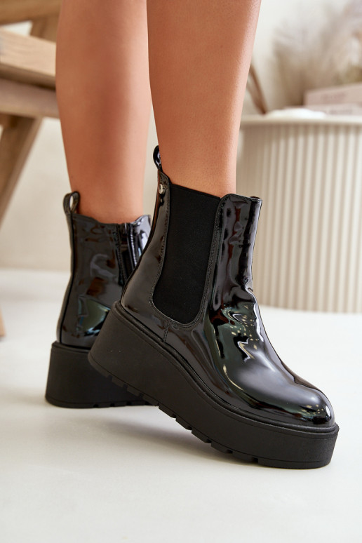 su lako efektu Moteriški aulinukai su platforma I Koturnie pašiltinti juodos spalvos INloedia