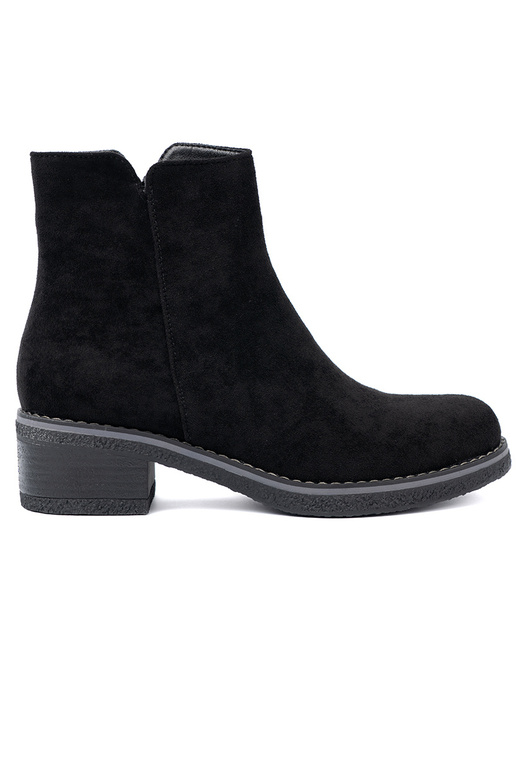 Proste juodos spalvos batai na komfortoĮym obcasie