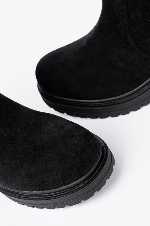 juodos spalvos moteriški batai na masyĮnej podeszĮie