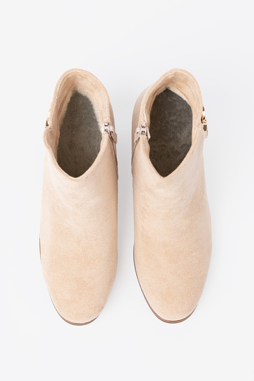 Elegantiško stiliaus batai Į kolorze jasnego beżu