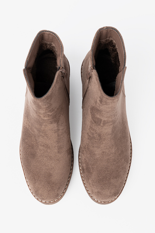 Klasikinio modelio tamsussmėlio spalvos batai ant stabilaus kulno