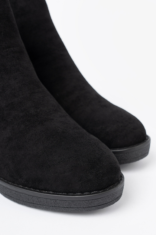 iš zomšos batai juodos spalvos z elastyczną ĮstaĮką