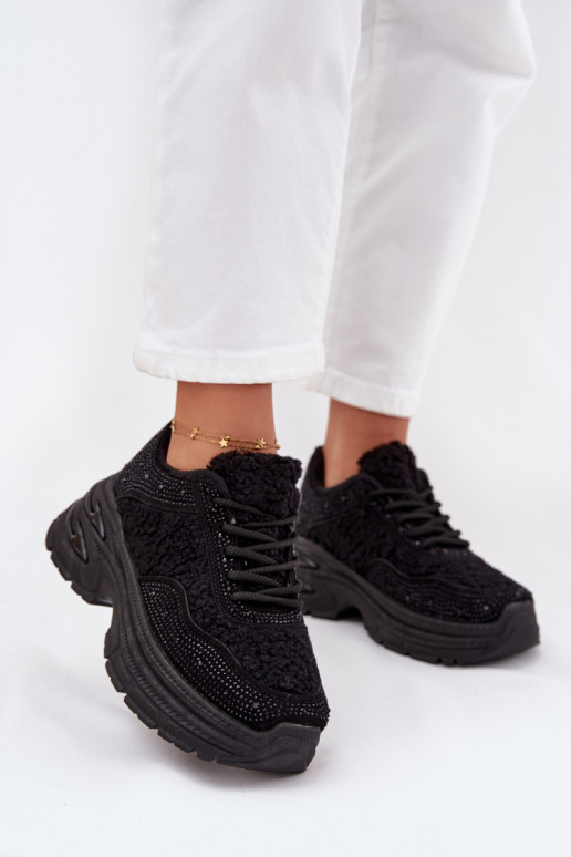 Sneakers modelio batai Moteriškas su tviskančiomis akutėmis ir kailiuku Typu Baranek juodos spalvos Zarika Sneakers modelio batai Moteriškas su tviskančiomis akutėmis ir kailiuku Typu Baranek juodos spalvos Zarika