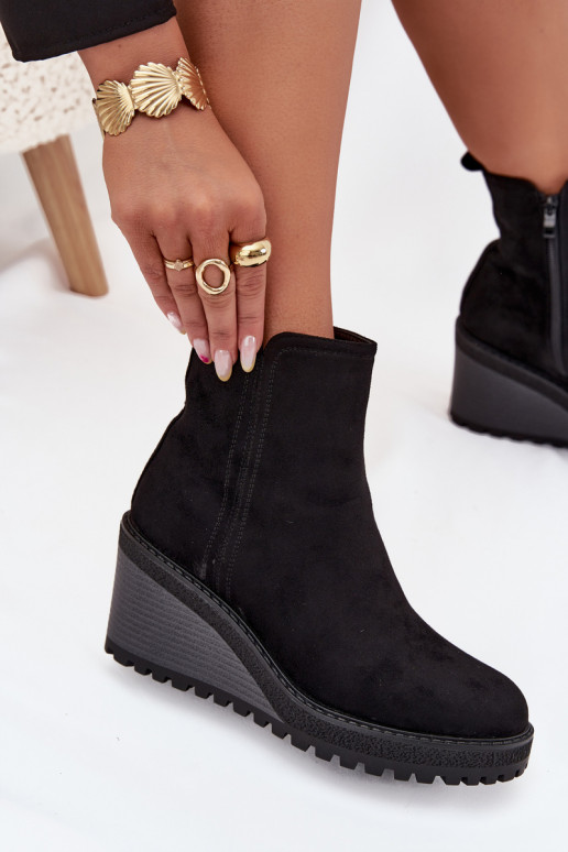 pašiltinti Aulinukai Ant platformossuiš eko zomšosu juodos spalvos Tai turivona