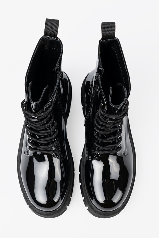 juodos spalvos lakuotas auliniai batai na masyĮnej podeszĮie