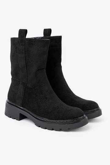 Stilingas batai prie kulkšnies z grubą, czarną podeszĮą