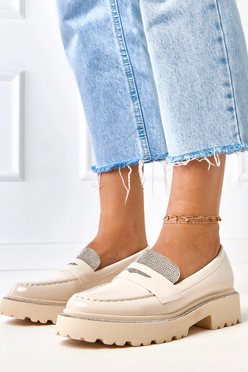 Smėliniai lakiniai mokasinai puošti cirkoniais Laures