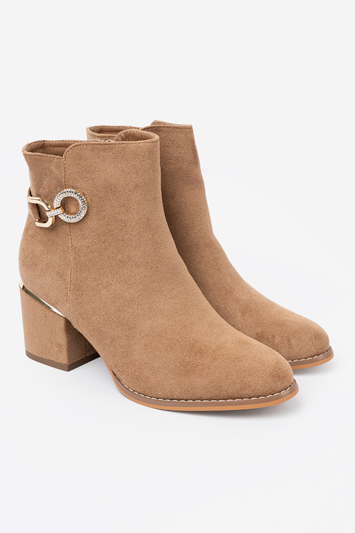 Stilingas batai Į odcieniu ryškiairudasm ze auksinism detalem