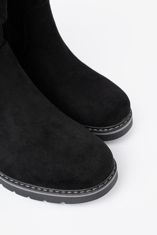 Moteriški aulinukai juodos spalvos z ozdobnym marszczeniem