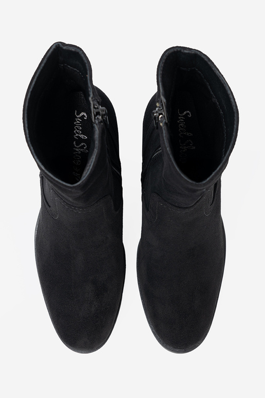 juodos spalvos batai ant aukštakulnių o klasycznym kroju