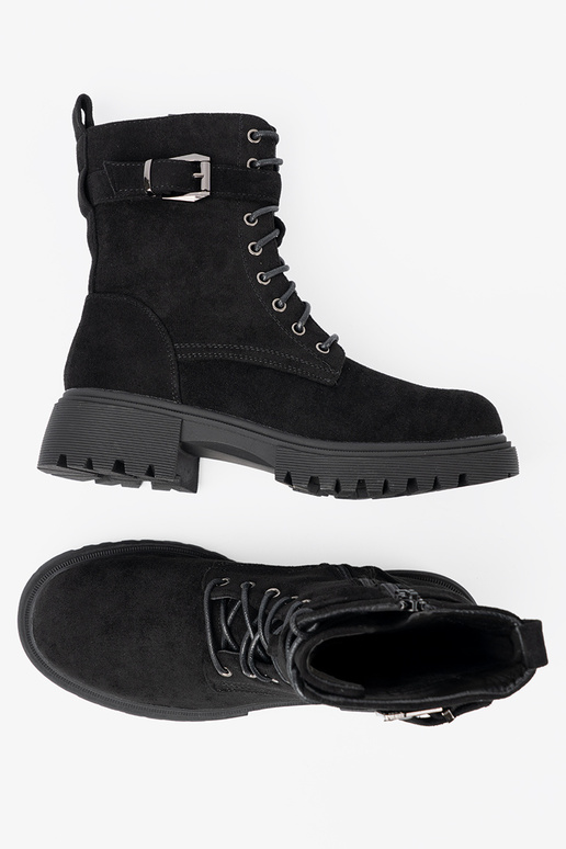 juodos spalvos auliniai batai su sagtimis i raišteliaim