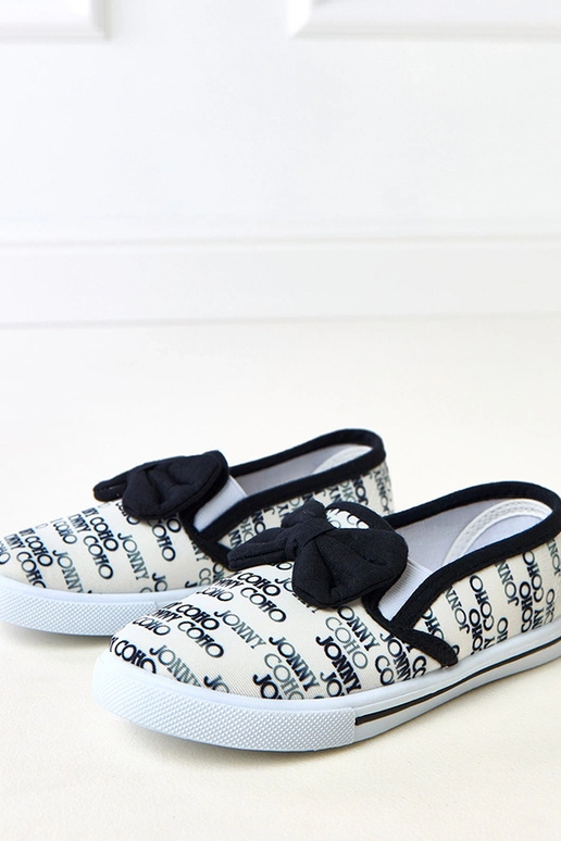 Balti vaikiški kedai su kaspinėliu Missi