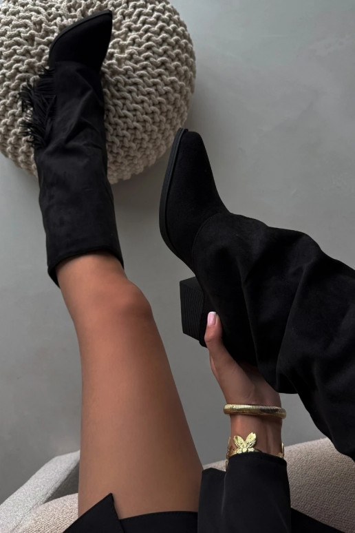 Įsispiriami moteriški ilgaauliai batai kaubojiško stiliaus, su kutais ir kulniukais, juodi Zalia