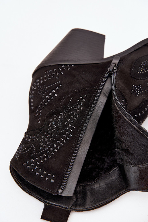 Pašiltinti moteriški kaubojiško stiliaus aulinukai su dekoracija, juodos spalvos Lelira