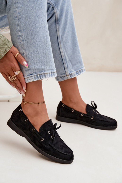 batai moteriški mokasinai su stilingomis detalėmis juodos spalvos Calivra