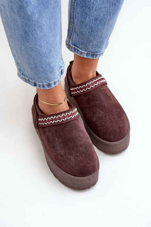 sniego batai Su puošniais Haftem CzekoladoĮe Selithria