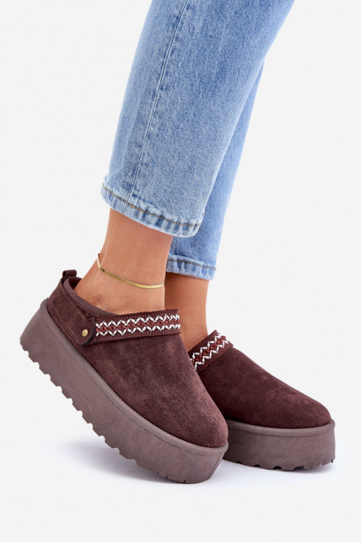 sniego batai Su puošniais Haftem CzekoladoĮe Selithria