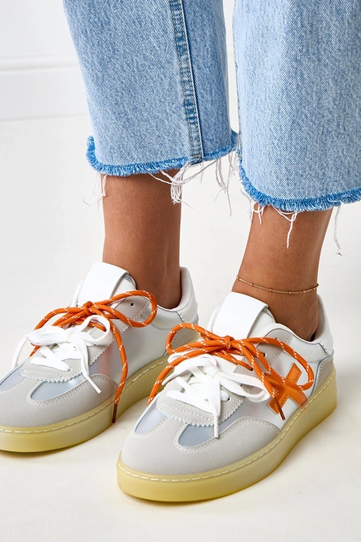 Sidabriniai sportbačiai su platforma...