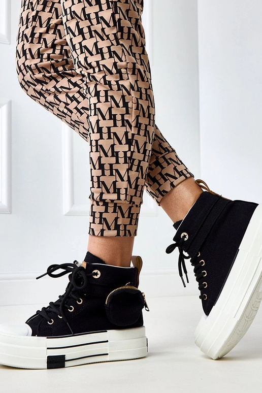 Juodi aukšti kedai su platforma ir...