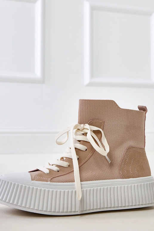 Rožiniai įsispiriami kojinės tipo...