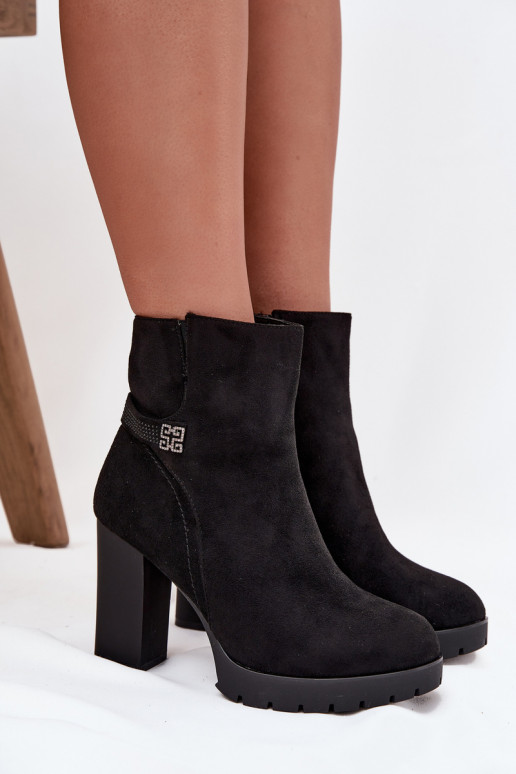 pašiltinti Moteriški aulinukai su dekoruotais kulnais juodos spalvos Zayna