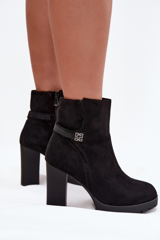 pašiltinti Moteriški aulinukai su dekoruotais kulnais juodos spalvos Zayna