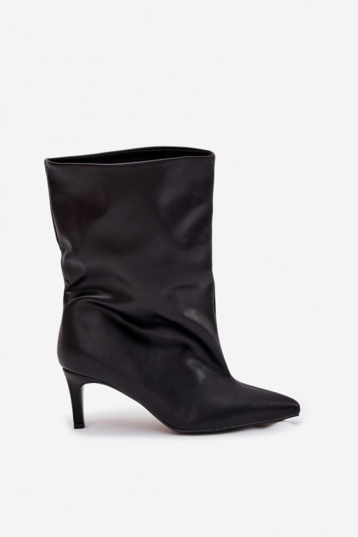 Įsispiriamo modelio Moteriški aulinukai su plonais kulniukais juodos spalvos Solvienne