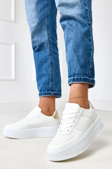 Balti sportiniai bateliai... 2