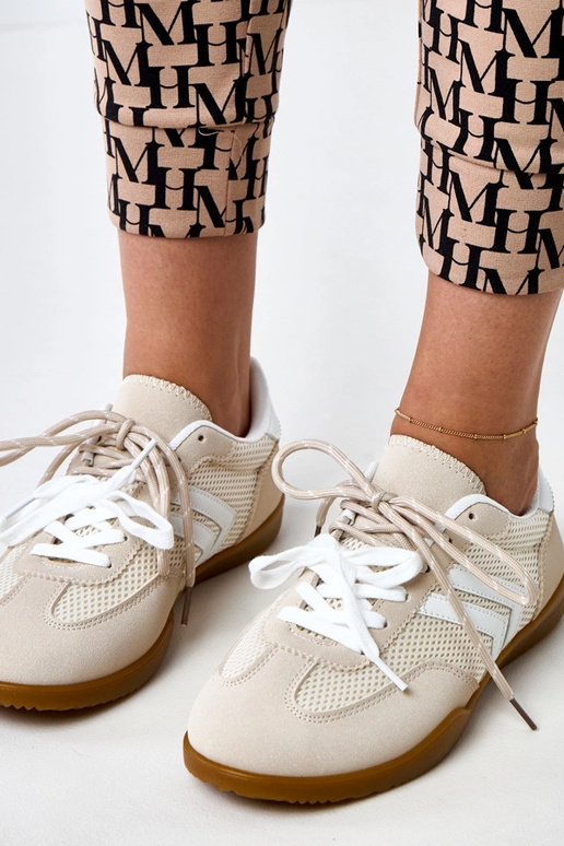 Smėlio spalvos tinklinio audinio...