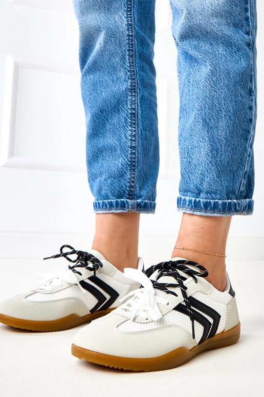 Balti tinklinio audinio sportiniai...