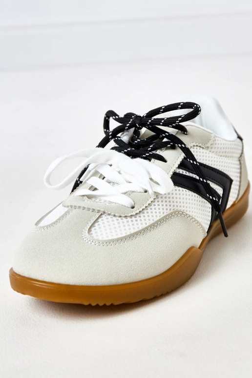 Balti tinklinio audinio sportiniai...