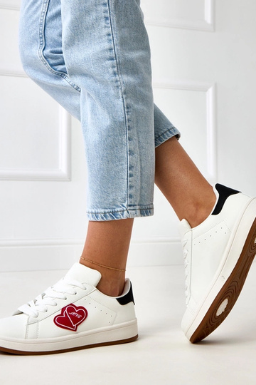 Balti sportiniai bateliai... 2