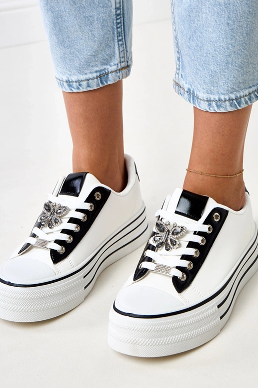 Balti sportiniai bateliai su... Balti sportiniai bateliai su...