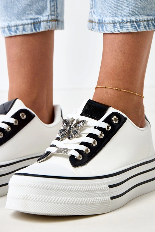 Balti sportiniai bateliai su... Balti sportiniai bateliai su...