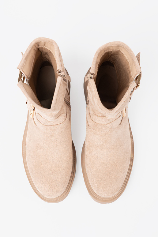 Stilingas jsnosmėlio spalvos batai su dekoratyvinėmis sagtimis